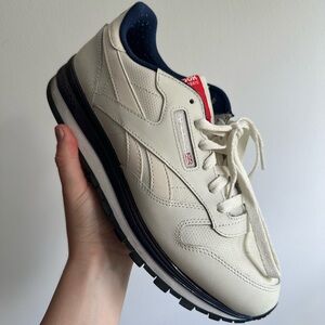 Reebok Classic Leather Sneaker W6.5